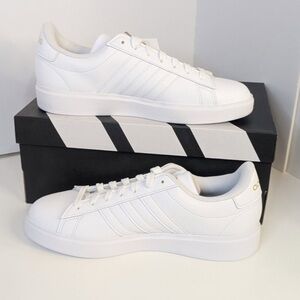 Women’s Adidas Grand Court 2.0 Tennis Shoe Size 7 NWT NIB